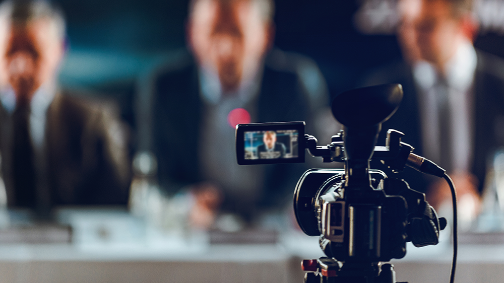 צילום כנסים וידאו שידור הזרמה ניהול תוכן מסכים מקרן הקרנה